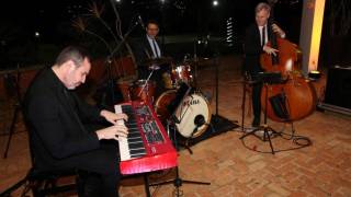 f_77_original_copy_3